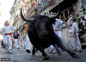 JUUURIIIŠŠŠ!!! Ponovo će stotine ljudi biti povredjeno na festivalu u Španiji MAGAZIN